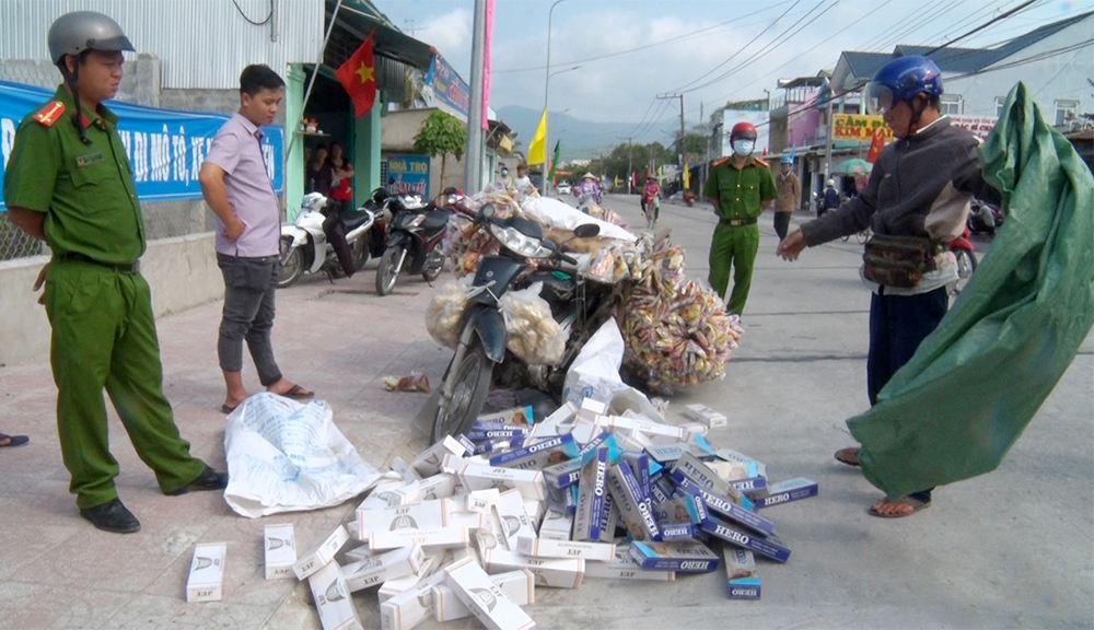 An Giang bắt 1.500 bao thuốc lá nhập lậu